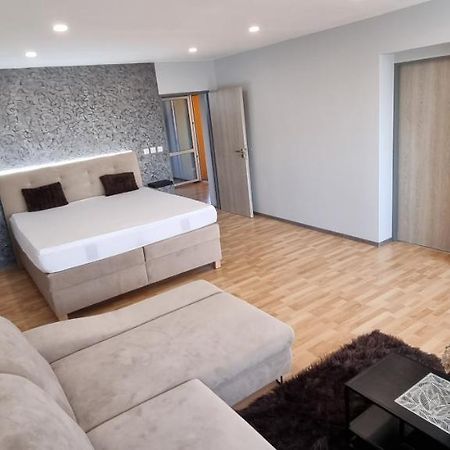 Apartman Viktorie Микулов Экстерьер фото
